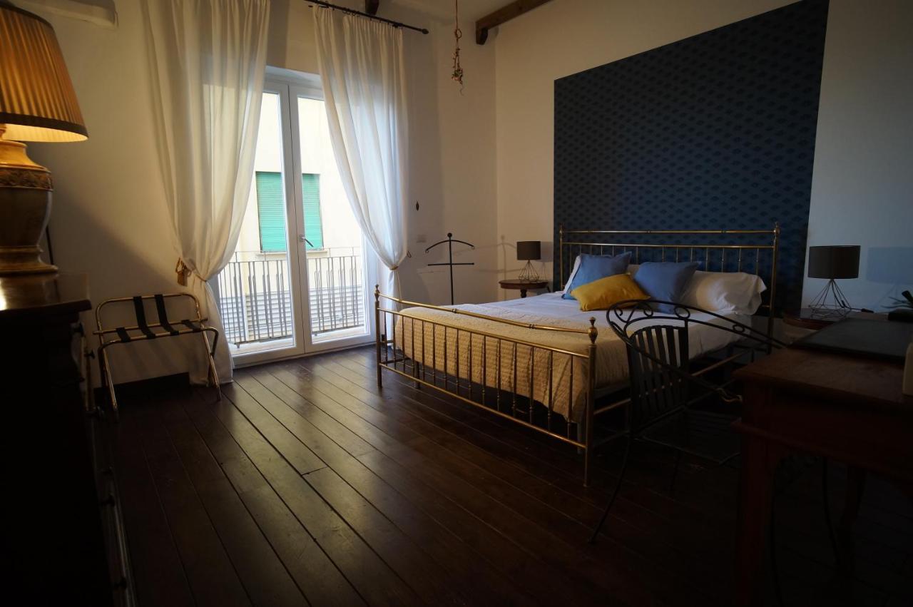 Cittadella Rooms Salerno Bagian luar foto