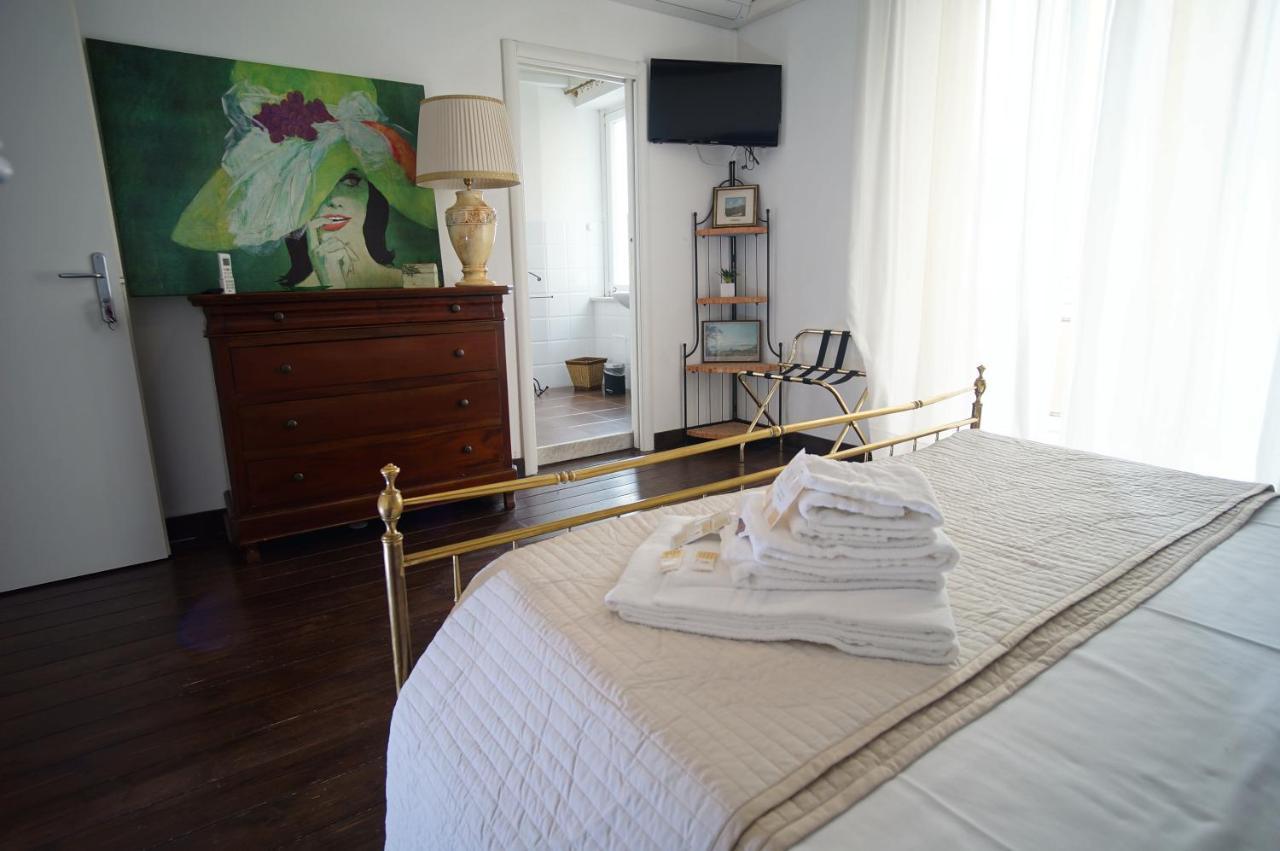 Cittadella Rooms Salerno Bagian luar foto